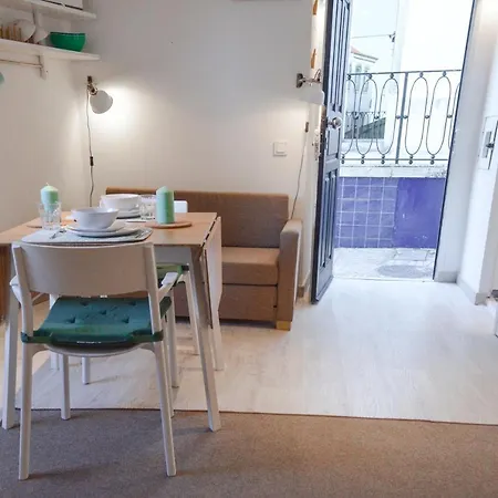 Renovated Alfama Loft, Santa Apolonia Lisbon