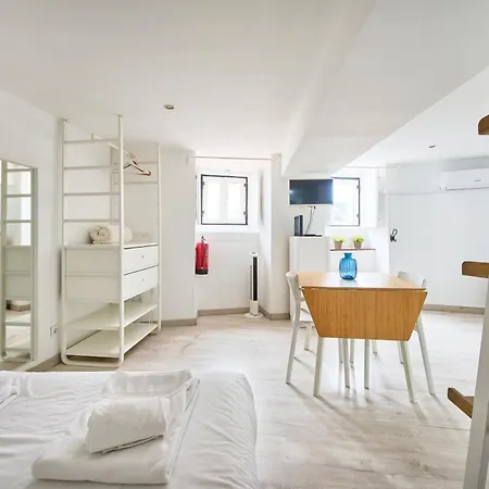 Apartamento Renovated Alfama Loft, Santa Apolonia Lisboa
